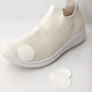 Paikkaa kengän päällysosa