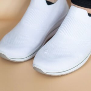 Paikkaa kengän päällysosa