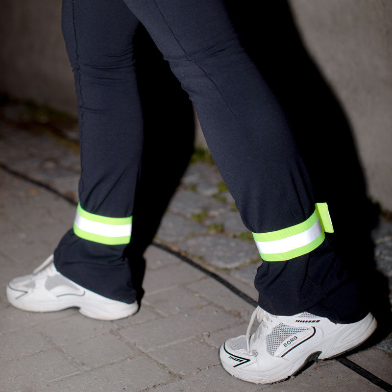 Heijastinnauha käsivarteen