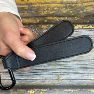 Karabiinisolki tarranauhalla