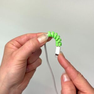 Alternative view of Johtosuojat - Suojaa laturin johto