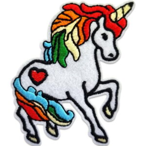 Yksisarvinen saatenkaariharjalla - Kangasmerkki