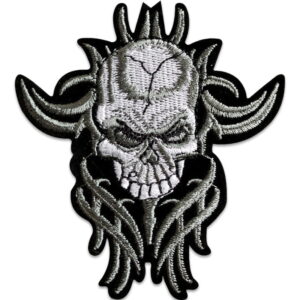 Tribal Skull - Kangasmerkki