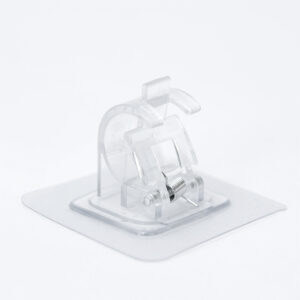 Itsekiinnittyvä verhotangonpidike