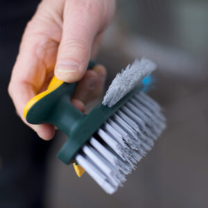 Monitoimiharja ahtaisiin tiloihin ja reunoille